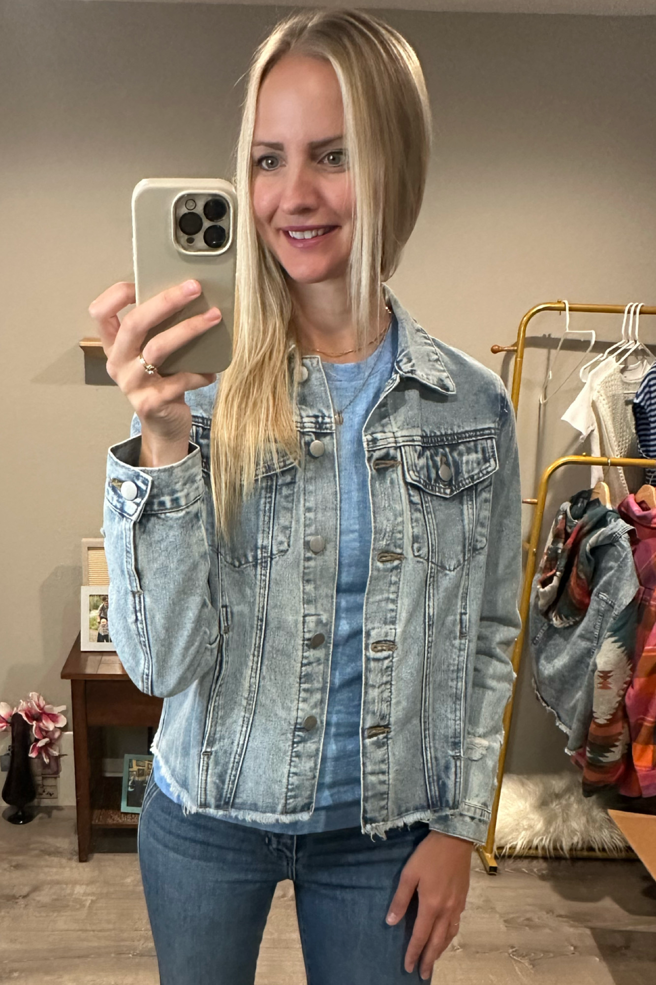 Lapel Distressed Raw Hem Buttons Denim Jacket